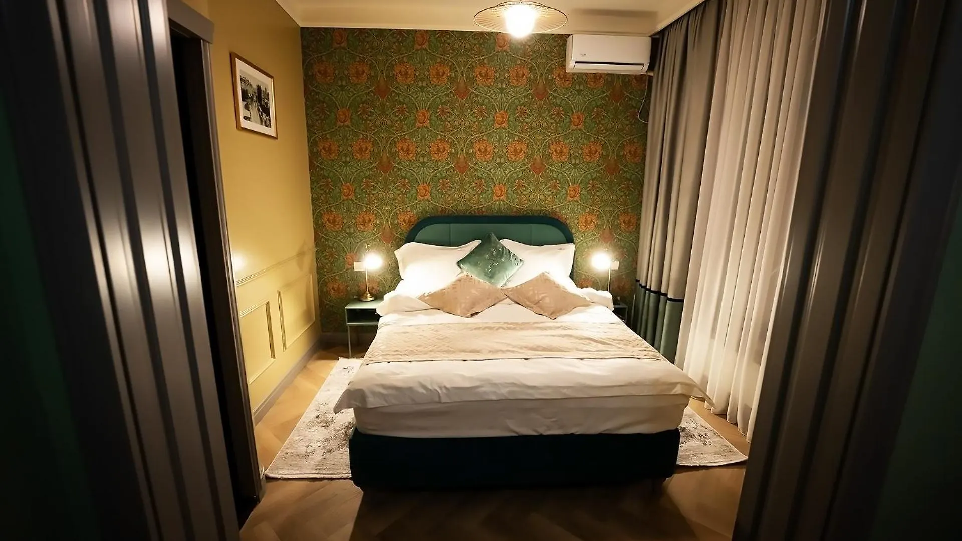 Tempus Hotel Bucharest Romania